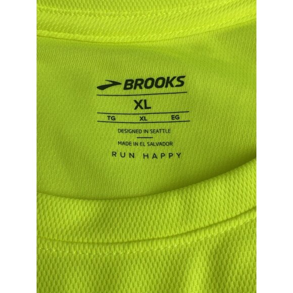 Brooks Man NWOT Run Happy Podium Nightlife Size XL Long Sleeve Shirt Lightweight - Picture 8 of 10